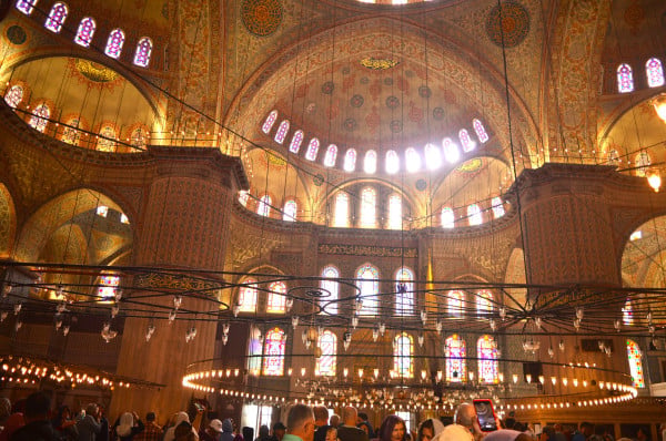 Menyelami Keindahan dan Kemegahan Masjid Biru di Istanbul Turki