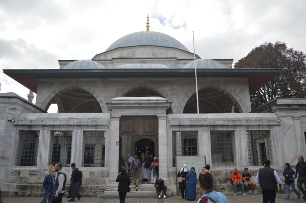 Menyelami Keindahan dan Kemegahan Masjid Biru di Istanbul Turki