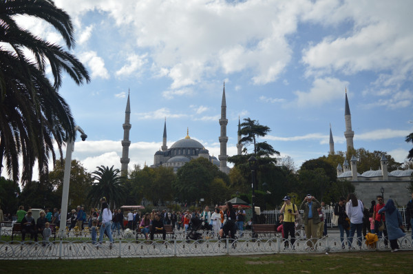 Menyelami Keindahan dan Kemegahan Masjid Biru di Istanbul Turki