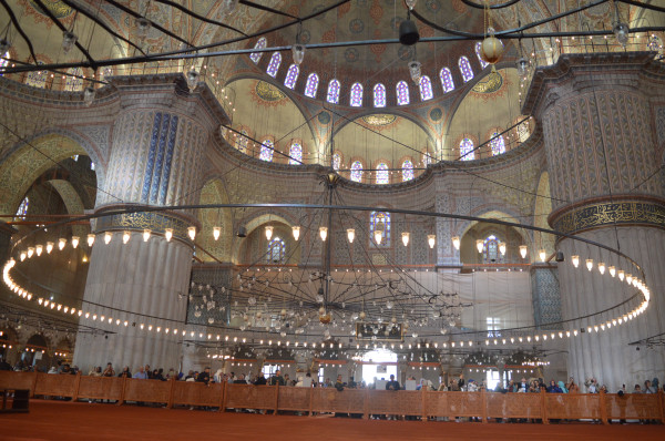 Menyelami Keindahan dan Kemegahan Masjid Biru di Istanbul Turki
