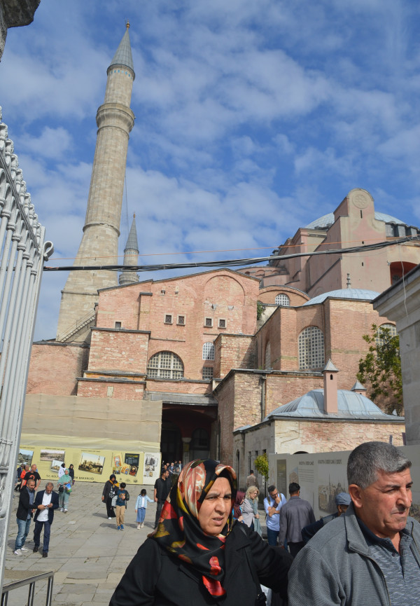 7 Keindahan dan Keunikan Hagia Sophia di Istanbul Turki yang Tetap Abadi