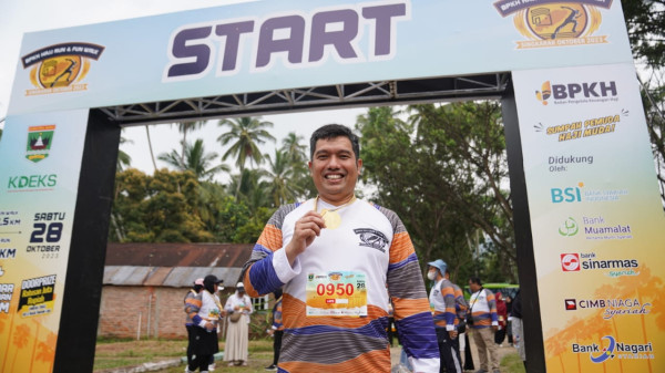 Hari Sumpah Pemuda, Ratusan Peserta Ikut BPKH Hajj Run & Fun Walk 2023 di Singkarak