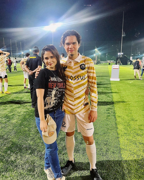 Jadi WAGs, Aaliyah Massaid hingga Tissa Biani Dukung Pacar di Tribun Penonton