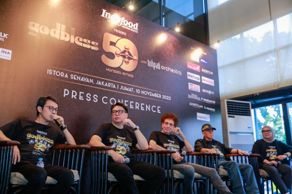 God Bless Siap Gelar Konser Emas 50 Tahun Bertabur Bintang dengan Iringan Orchestra