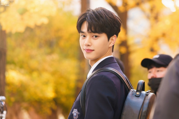 4 Drama Korea Fantasi dari Song Kang, Terbaru My Demon