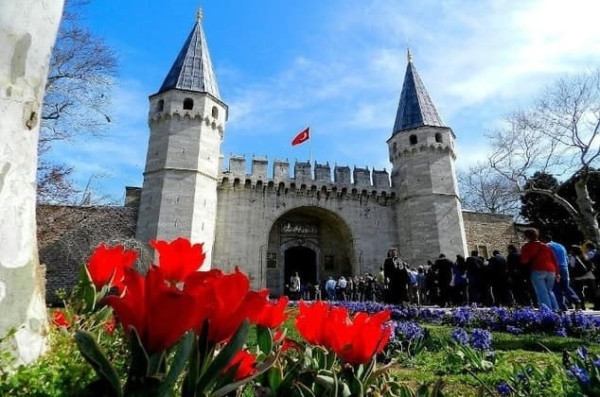 10 Tempat Wisata di Istanbul Turki yang Wajib Dikunjungi Turis Indonesia