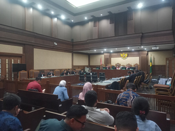 Bacakan Pleidoi, Eks Dirut BAKTI Kominfo Sebut Johnny Plate Pengecut