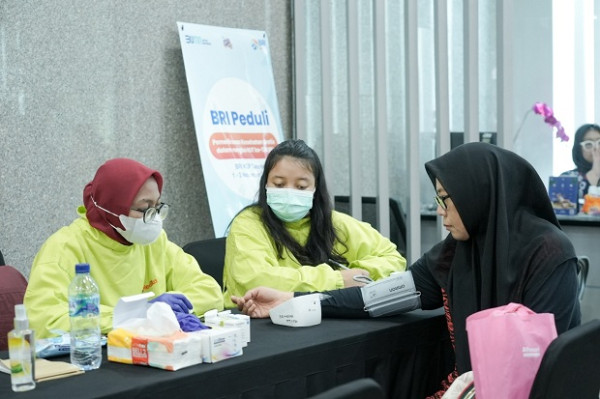 Rangkaian HUT ke-128, BRI Gelar Pemeriksaan Kesehatan Gratis di Berbagai Wilayah Indonesia