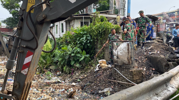 Viral Tumpukan Sampah di Ciawi Bogor, Pj Gubernur hingga Bupati Turun ke Lokasi
