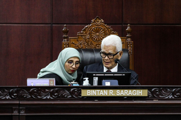 Profil Bintan R Saragih yang Minta Anwar Usman Paman Gibran Dipecat dari MK