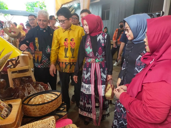 UMKM Bojonegoro Pamerkan Produk Unggulan di Anjungan Jawa Timur TMII