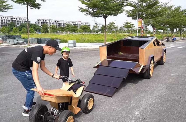 Bikin Heboh, Pria Ini Berhasil Bikin Tesla Cybertruck dari Bahan Kayu