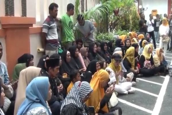 Tangis Histeris Pecah di PN Batam saat Hakim Tolak Praperadilan Tersangka Demo Pulau Rempang
