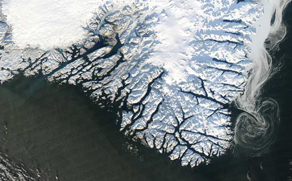 Tiga Lapisan Es Greenland Runtuh, Picu Kenaikan Permukaan Laut