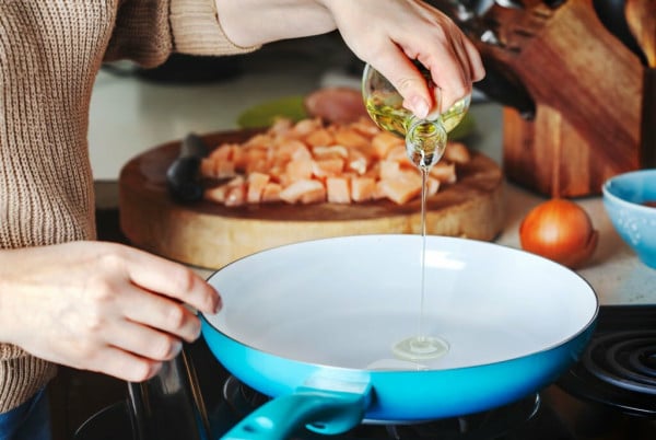 10 Makanan yang Berubah Jadi Racun Jika Dipanaskan Kembali