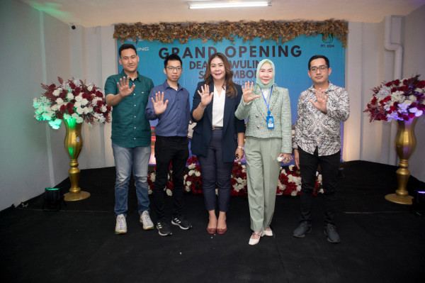 Aplikasikan Outlet 3S, Wuling Resmikan Diler Terpadu di Kota Ambon