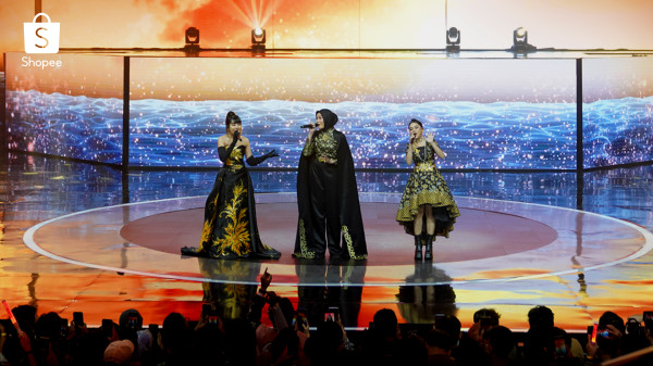 Spektakuler, TV Show Shopee 11.11 Big Sale Dimeriahkan Penampilan JKT48 hingga Deretan Artis Tanah Air