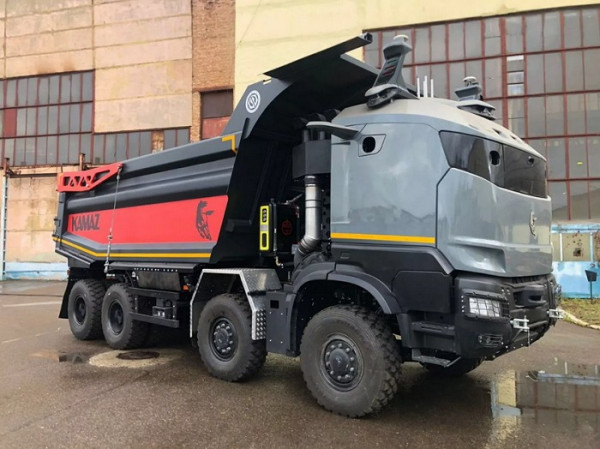 Rusia Luncurkan Kamaz Atlant 49, Truk Super Canggih Bertenaga Badak