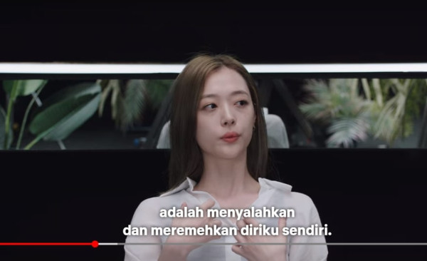 7+ Ucapan Suli yang Memilukan dari Film Persona: Sulli, 'Kami Sudah Seperti Boneka'