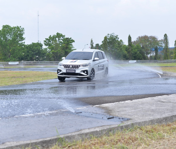 Kupas Tuntas Teknologi Enliten di Bridgestone Ecopia EP300