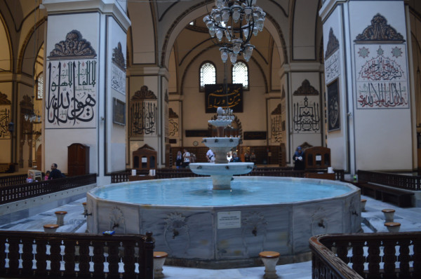 Masjid Ulu Cami di Bursa Turki, Simbol Kejayaan Kerajaan Ottoman dan Kisah Nabi Khidir