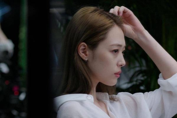 Daftar Film dan Drama Korea yang Dibintangi Sulli, dari Romantis hingga Action