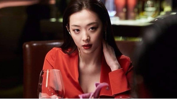 Daftar Film dan Drama Korea yang Dibintangi Sulli, dari Romantis hingga Action
