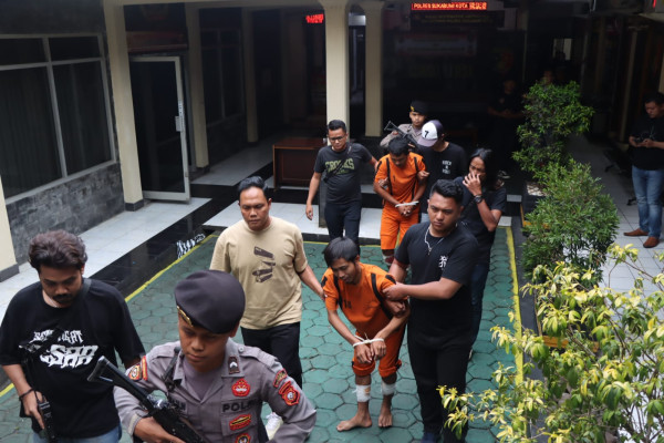 Bunuh Sopir Taksi Online di Sukabumi, 2 Pelaku Ditembak Polisi