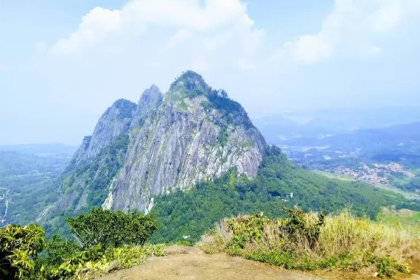7 Tempat Wisata di Kabupaten Purwakarta, Daerah yang Dikunjungi Ganjar Pranowo