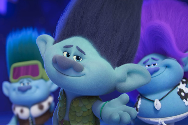 Review Film Trolls Band Together: Tontonan untuk Anak dan Bunda