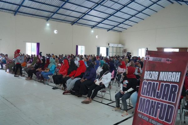 Bazar Murah Ganjar-Mahfud di Klaten Diserbu Warga
