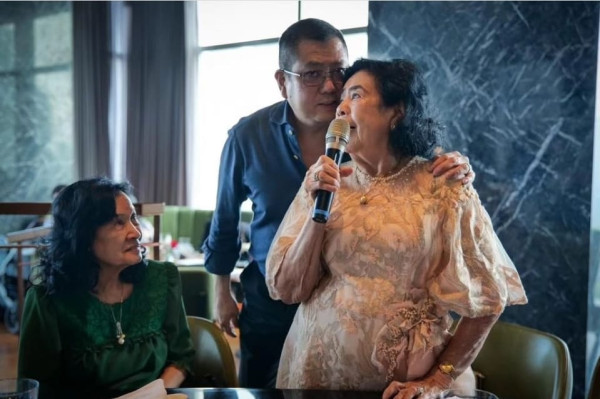 Perayaan Ulang Tahun Ibunda Hary Tanoe