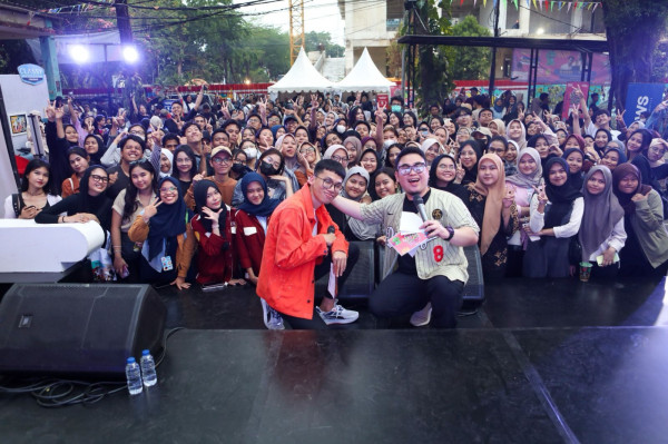 Semakin Lekat dengan Gaya Hidup Anak Muda, Skutik Classy Yamaha Warnai Pentas Seni dan Musik di Kampus