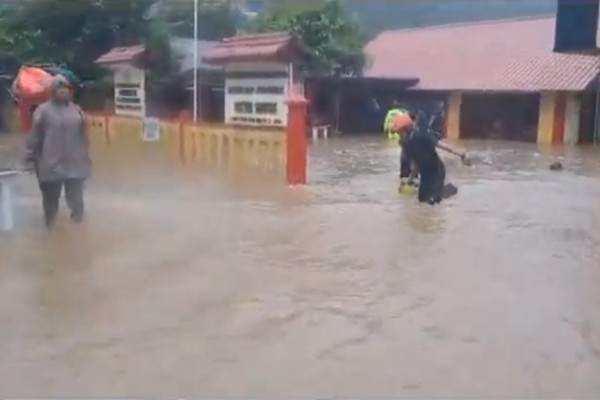 Banjir Bandang Terjang Kepulauan Anambas, 500 Warga Mengungsi