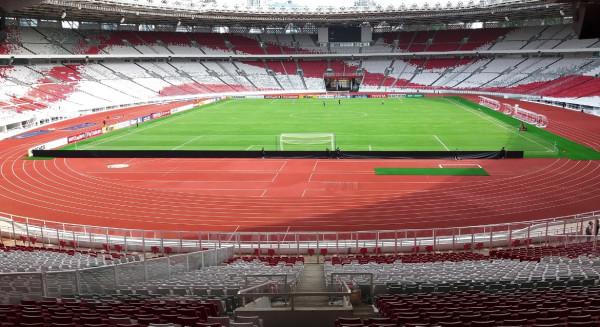 Perbandingan Rizal Memorial Stadium vs Gelora Bung Karno, Beda Kelas?