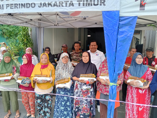 Partai Perindo Gelar Bazar Sembako Murah di Pisangan Timur, Berman: Ini Sesuai Arahan Pak Hary Tanoe