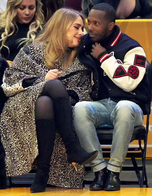 Adele Dikabarkan Diam-diam Sudah Menikah dengan Rich Paul