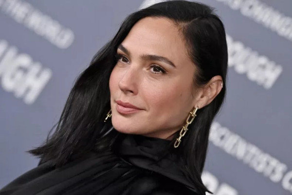 Gal Gadot Tidak Hadir di Pemutaran Film Tentang Hamas, Khawatir Keselamatannya Terancam
