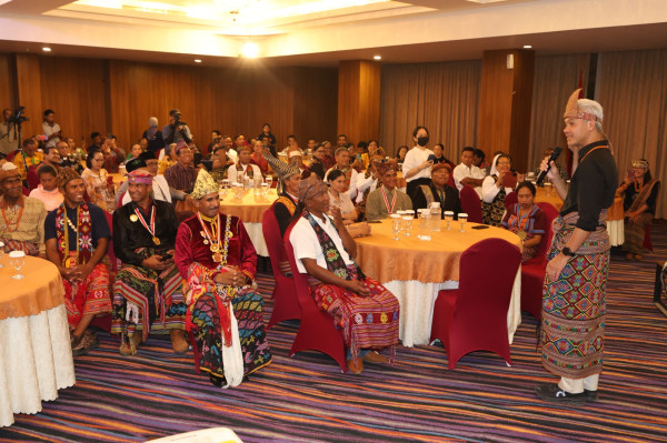 Bahas Kebinekaan Bareng Tokoh Adat NTT, Ganjar Ajak Hidupkan dan Perbanyak Balai Budaya