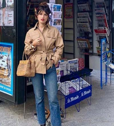 4 Fashion Item yang Cocok untuk Tampil Stylish di Musim Hujan