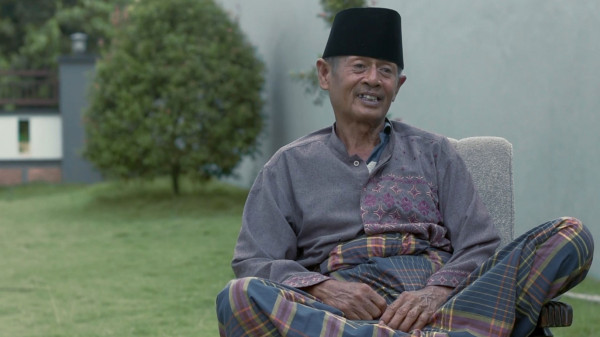 CERMIN: Pada Suatu Hari di Jember Tahun 1983