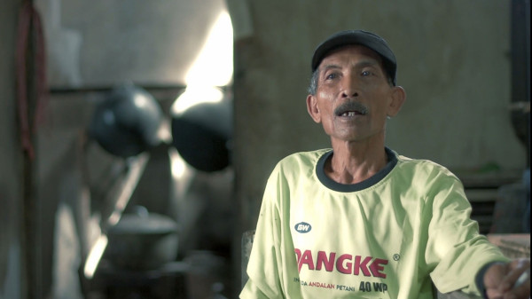 CERMIN: Pada Suatu Hari di Jember Tahun 1983