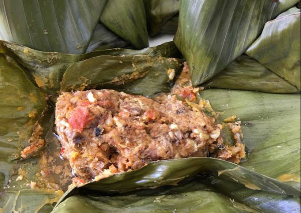 6 Makanan Khas Indonesia Terbuat dari Serangga, Berani Mencobanya?