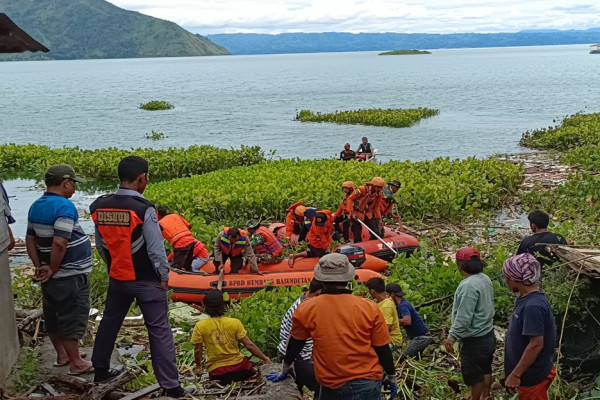 Tim Sar Gabungan Perluas Area Pencarian Korban Banjir Bandang Humbang Hasundutan