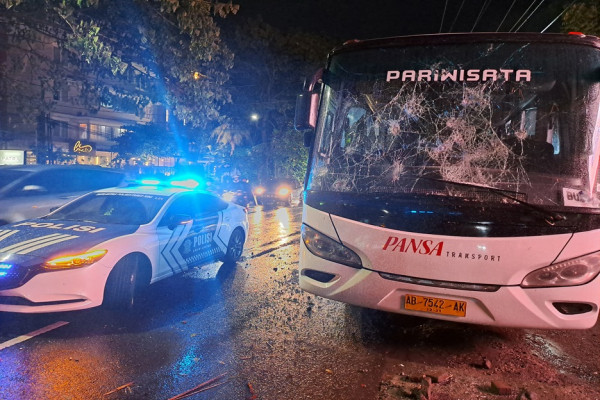 Brutal! Bus Suporter PSS Sleman Diserang, Sopir Dirampok