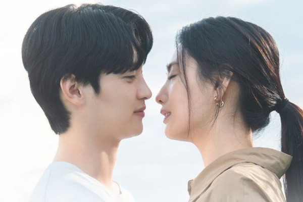 9 Drakor dan Dracin yang Lagi Trending pada Awal Desember 2023