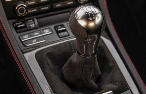 Tidak Bisa Bawa Kabur Porsche Manual, Sindikat Pencuri Mobil Ngamuk