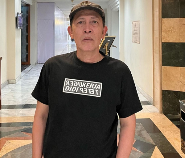 Artis Senior Yayu Unru Dilarikan ke RS Akibat Serangan Jantung, Begini Kondisinya