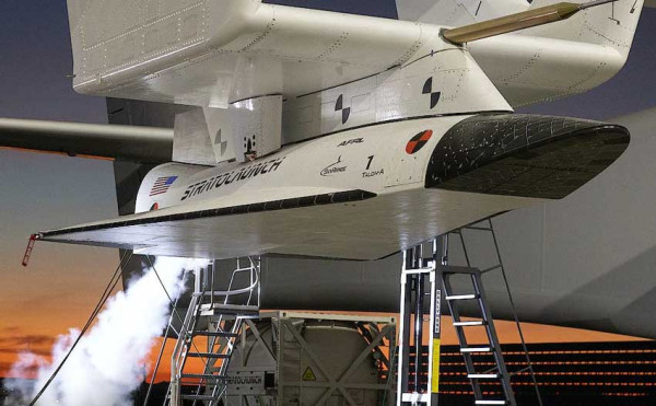 Pertama Kali, Pesawat Roc Stratolaunch Terbang Membawa Kendaraan Hipersonik