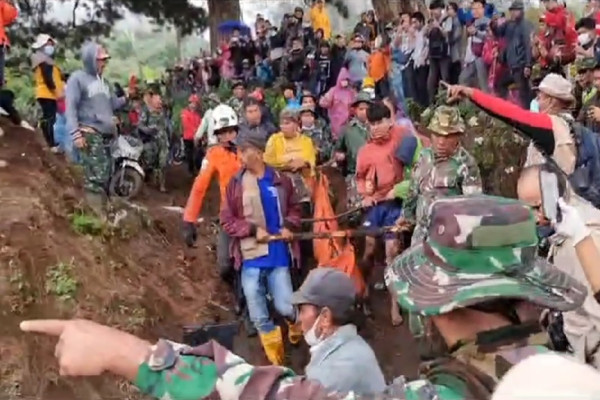 8 Korban Tewas Letusan Marapi Berhasil Dievakuasi, Tim SAR Masih Lakukan Penyisiran